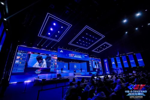 Astralis 在 PGL Astana 2025 的半决赛中以 2：1 自信地击败了 aurora 。