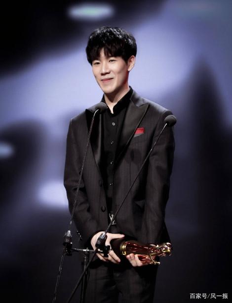 在2025年Starladder Major布达佩斯比赛中，技术问题导致比赛延迟